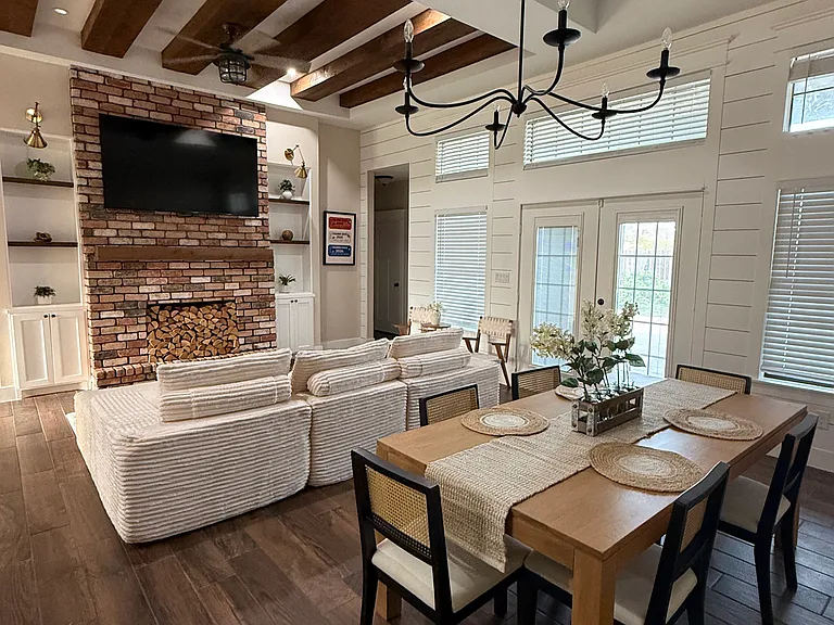 7228 Dominica Dr — Photo 4
