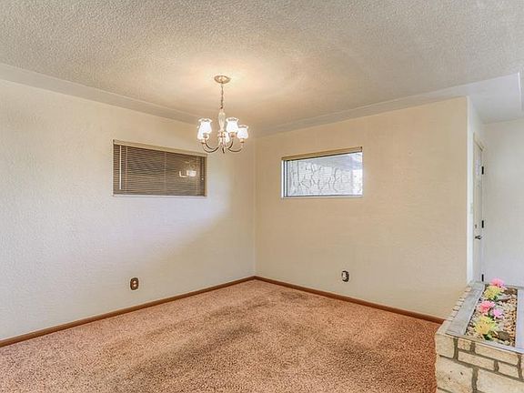 5th image of 4414 W McElroy Ave
