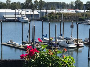 178 N Hayden Bay Dr, Portland, OR 97217