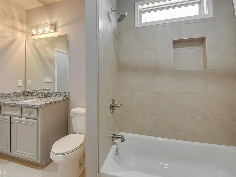 1815 Treymire Ct — Photo 14