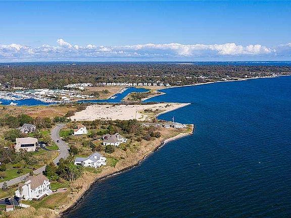 3rd image of 2 Marina Ln