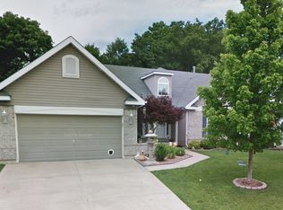 9018 Harvest Run Dr, O'Fallon, MO 63368
