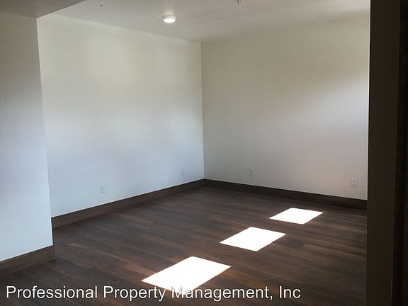4th image of 535 Ryman St #3271112