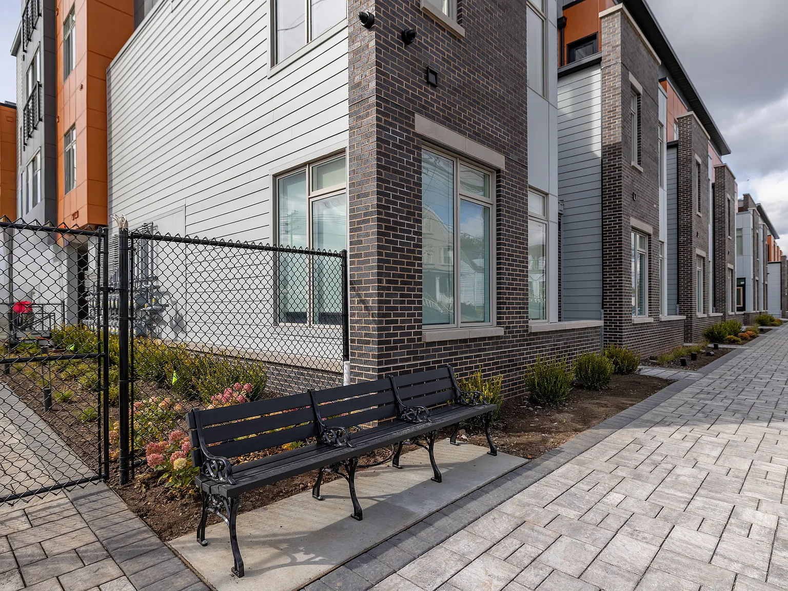 Five85West — Photo 2