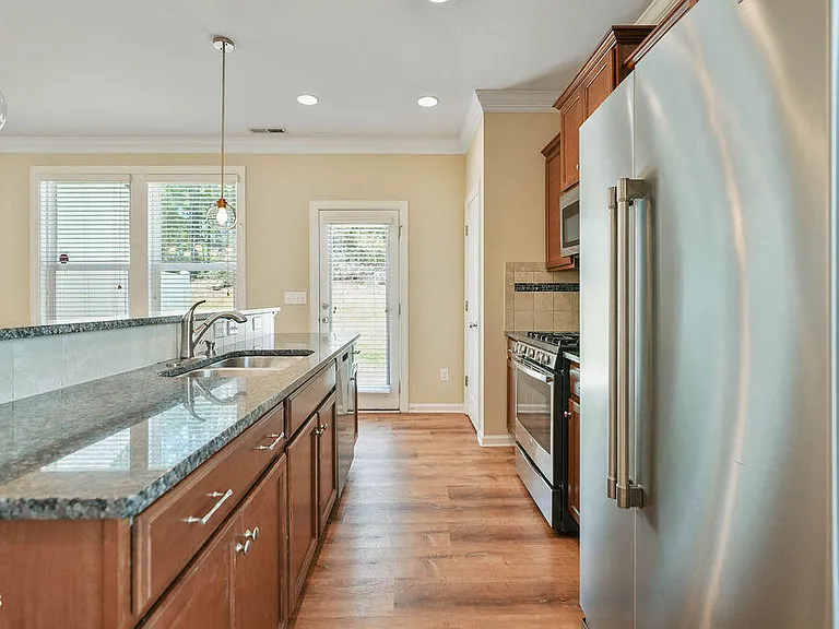 2120 Junewood Ln — Photo 11