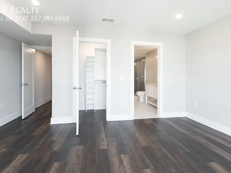 711 N 16th St #3 — Photo 4