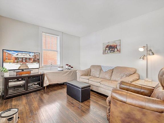 3rd image of 1554 Langhorne St SE