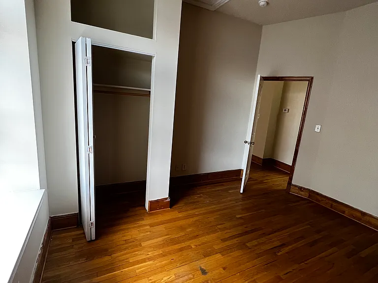 909 W Grace St #3 — Photo 21