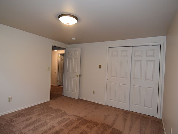 3rd image of 425 Ontario Street # Fl Ground