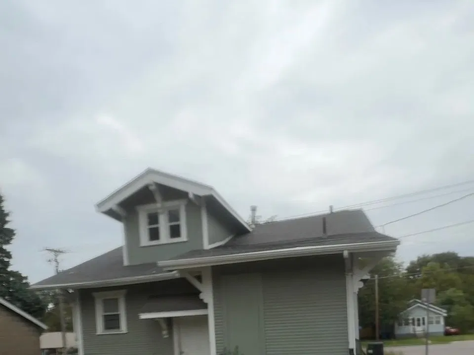 2123 E 14th St
