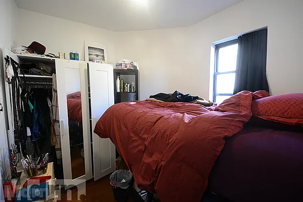 Rented by Mdrn Residential | media 17