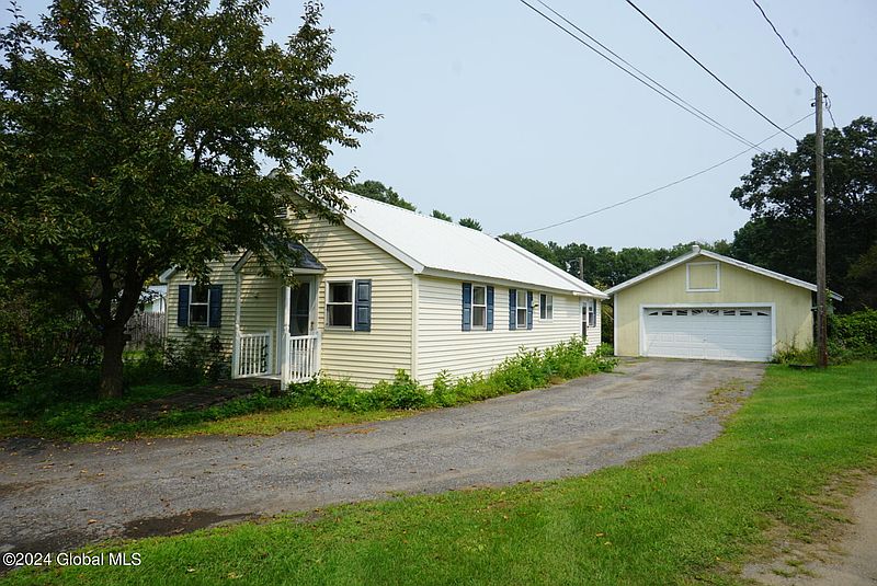 2nd image of 42 Dean Road