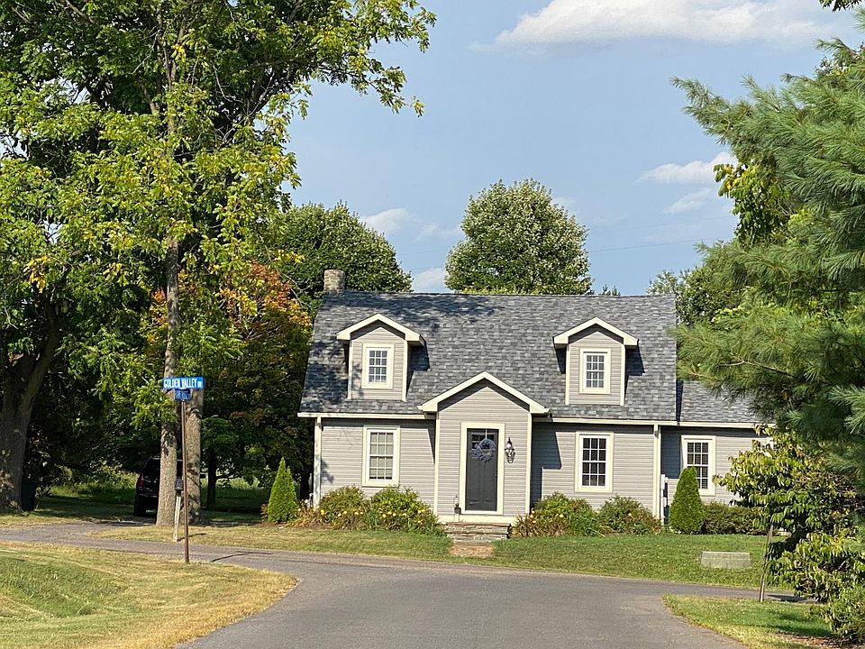1st image of 323 Golden Valley Dr