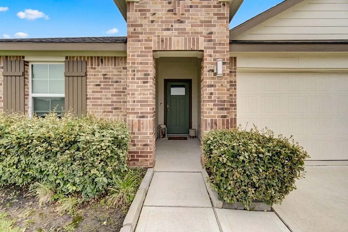Building Photo - 7322 Sunset Creek Dr