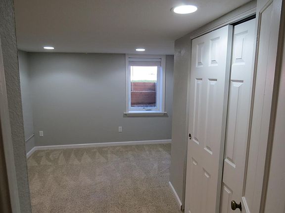 basement bedroom