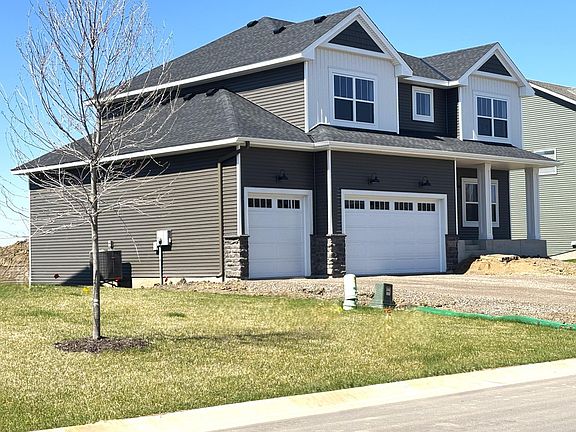3rd image of 2026 Tamarack Rd