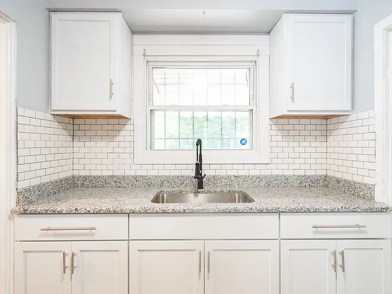 12105 Evergreen Ave — Photo 9