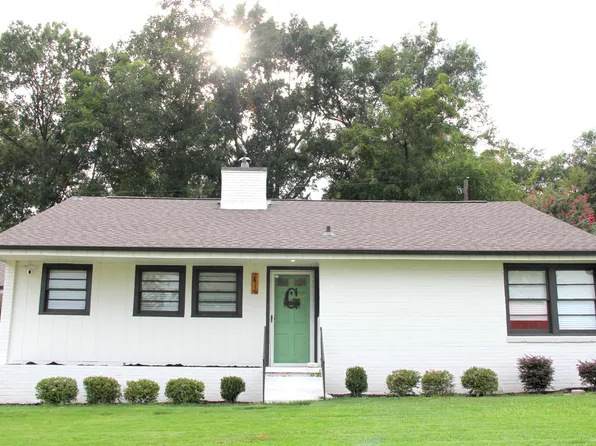 2414 27th Ave, Northport, AL 35476