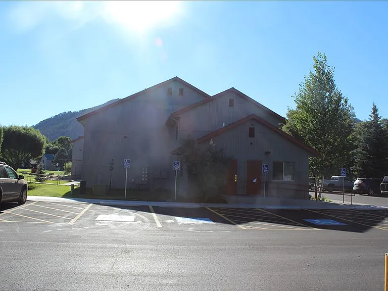 Cedar Creek 2 Apartments — Photo 16