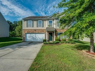4626 Larkhaven Village Dr, Charlotte, NC 28215