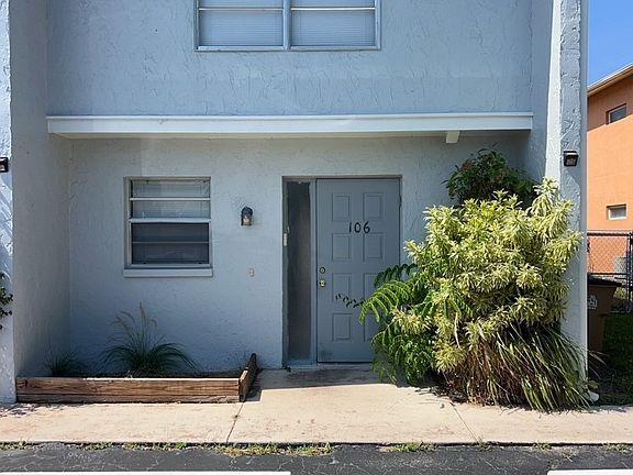 3rd image of 1123 SW 48th Ter APT 106