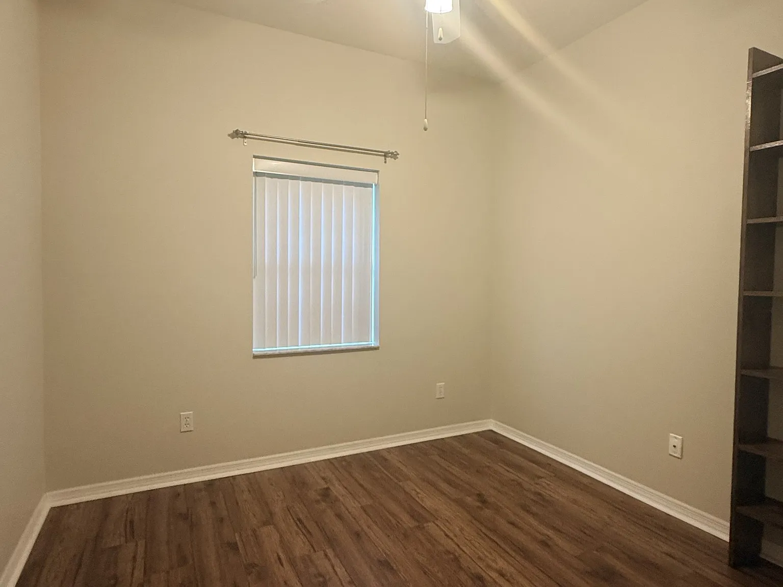 4 bed, 2249 sqft, $2,950 — Photo 4