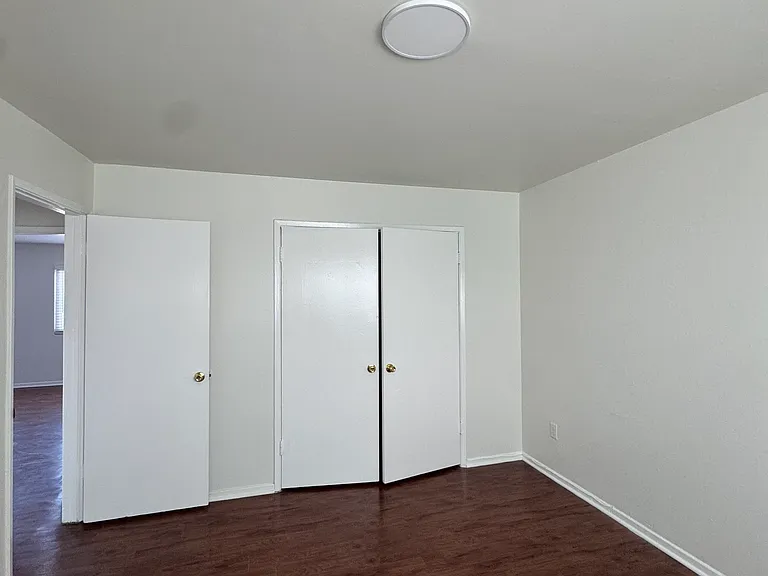 2666 Ellendale Pl #201 — Photo 6