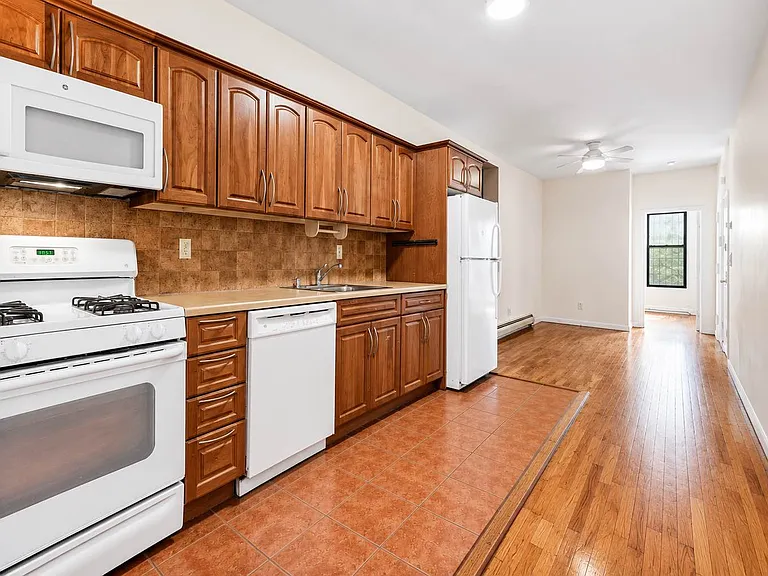347 Saint Marks Ave #3L — Photo 1