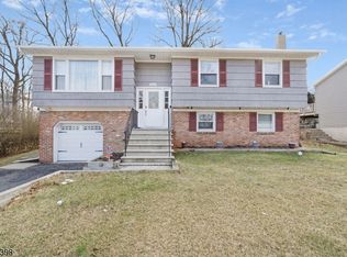 503 Nariticong Ave, Hopatcong, NJ 07843