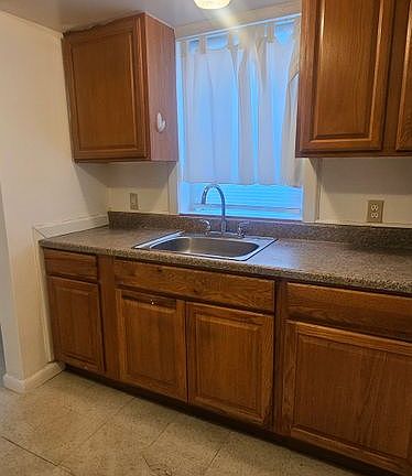 2nd image of 518 Magellan Ave Unit 1