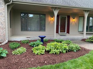 7555 Five Mile Rd, Franksville, WI 53126