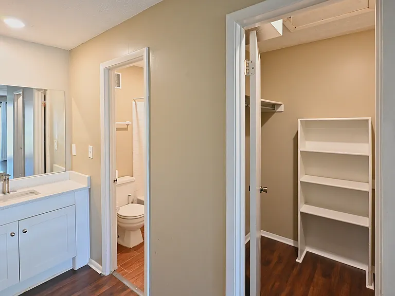 908 Park Ridge Cir — Photo 27