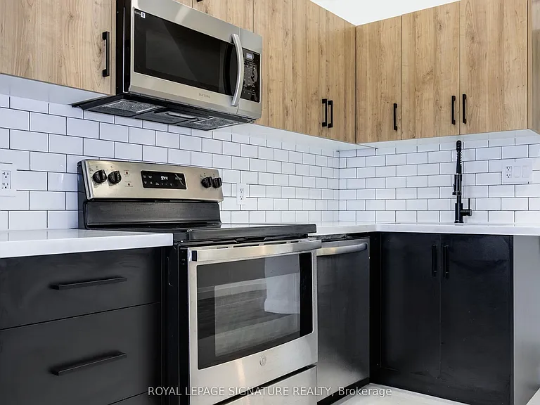 414 Spadina Ave #2 — Photo 12