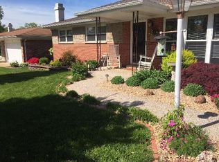 16 Sennawood Dr, Fenton, MO