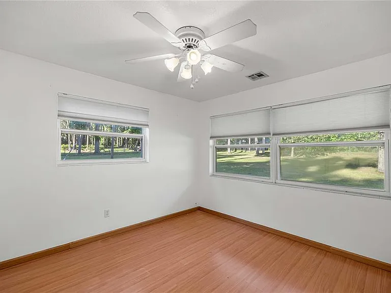 3821 SW 7th Avenue Rd — Photo 6