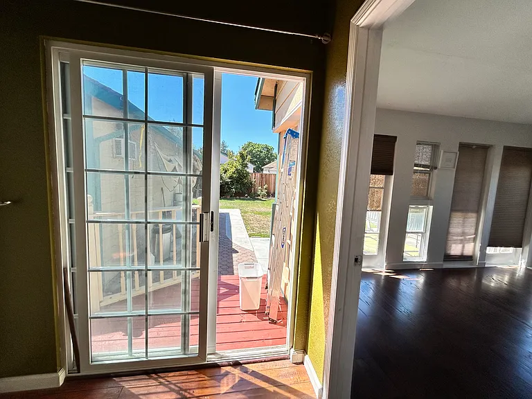 390 Monroe St — Photo 25
