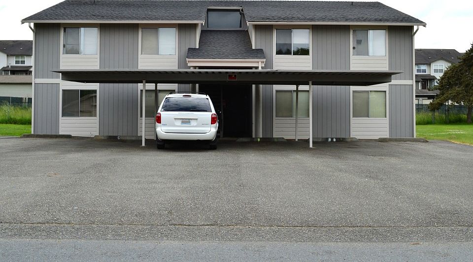 2nd image of 9810 132nd Street Ct E
