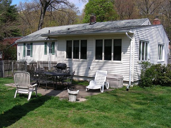 2nd image of 15 Merrill Rd