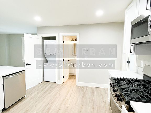 4th image of 3036 B St APT 6
