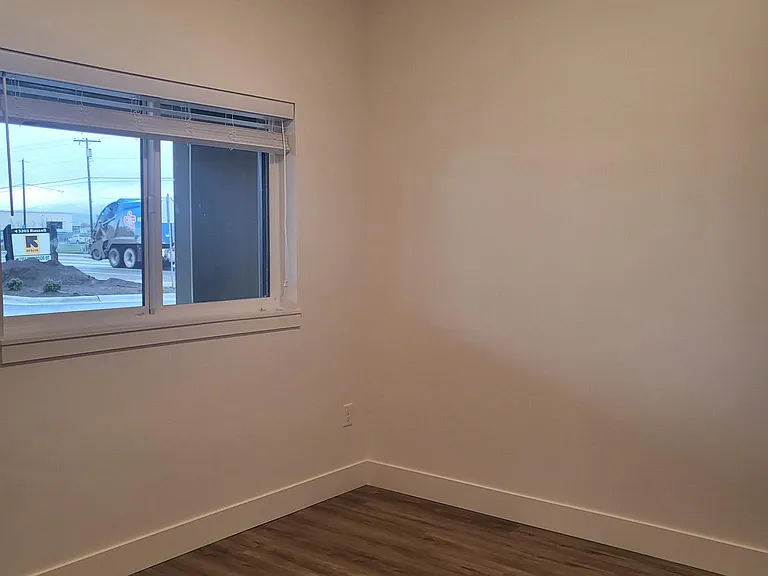 3215 S Russell St #304 — Photo 8