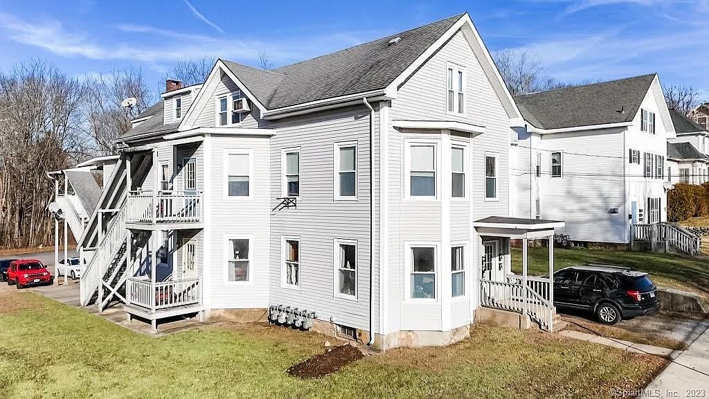 72 Reynolds St, Danielson, CT 06239 Zillow