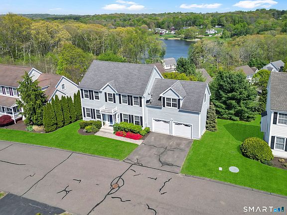 3rd image of 3 Stonecroft Way #3