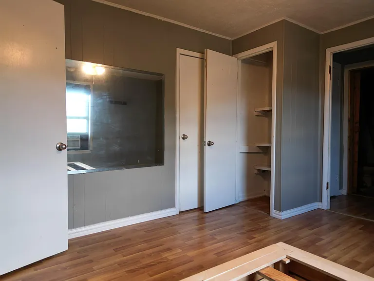 9405 E FM 174 — Photo 16