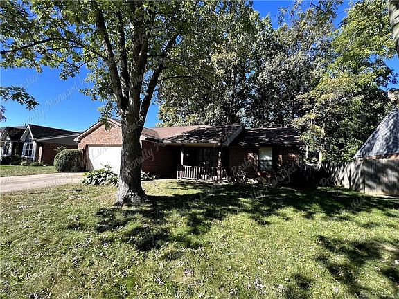 2nd image of 8921 Willowgate Ln