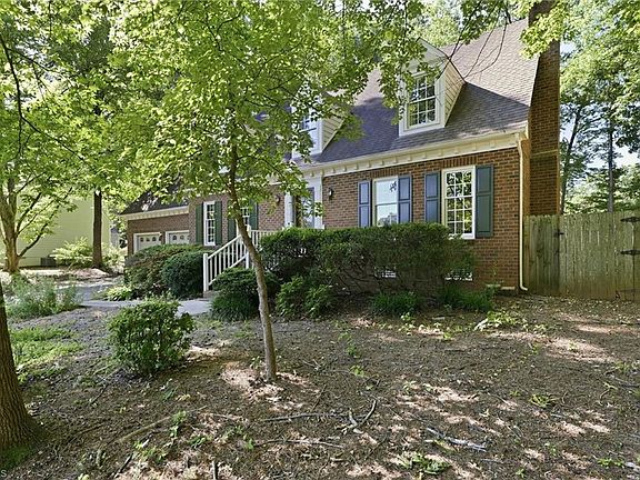 3rd image of 3509 Chadford Pl