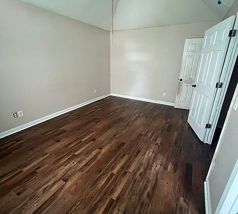 4th image of 1416 Brashiers Chapel Rd