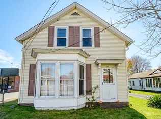 33 Railroad Avenue, Plainfield, CT 06374