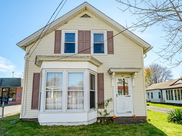 33 Railroad Avenue, Plainfield, CT 06374