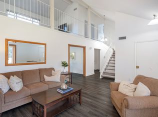 6706 Primrose Ct, Chino, CA 91710