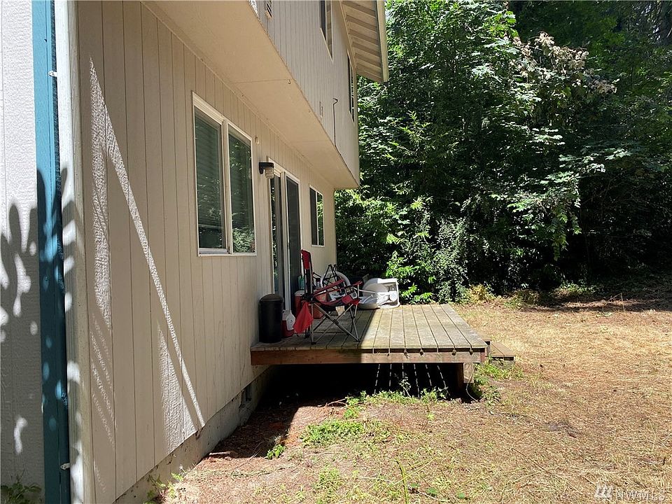 2nd image of 17612 Clear Lake Blvd SE